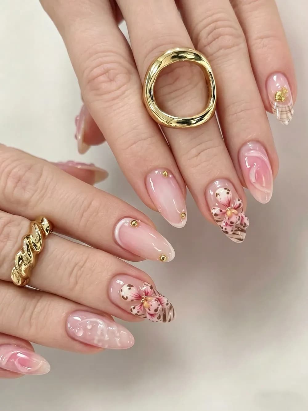 Pink Blush 3D Shell, Pearl & Gold Bead Press-On Nails · Medium-Long Almond · 10 pcs — photo 2 of 2